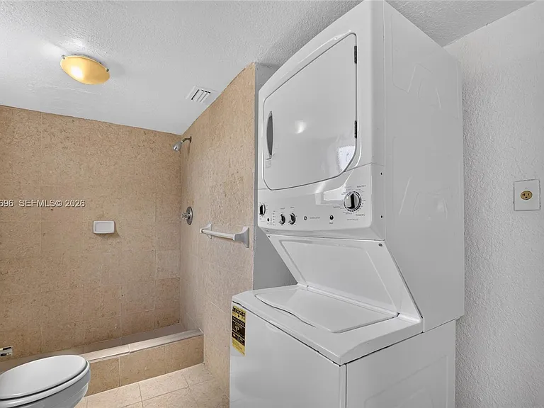 6001 Shakerwood Cir #108 — Photo 12