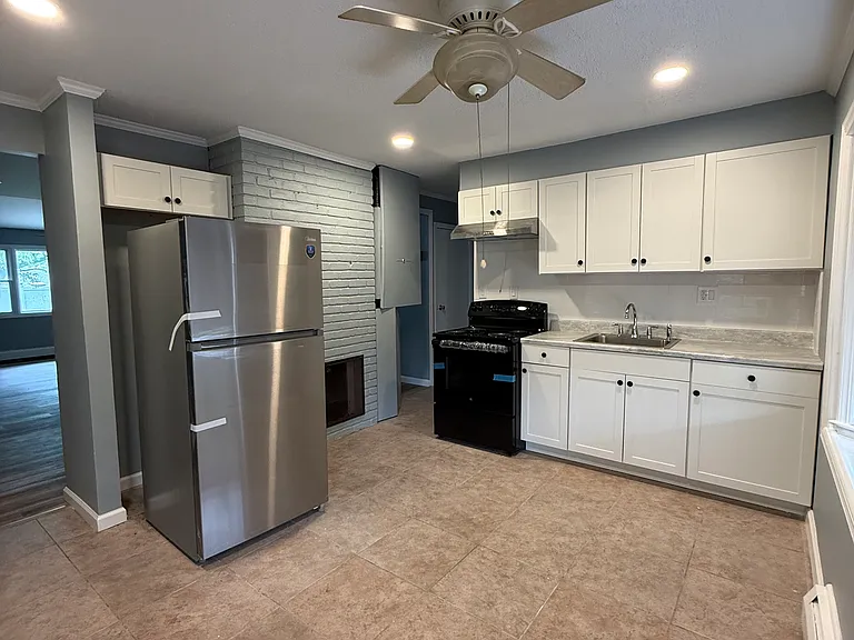 56 Jester Ln — Photo 3