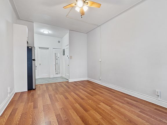 5th image of 324 E 48th St APT 10