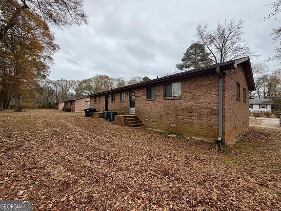 2nd image of 816 Jesters Lake Dr