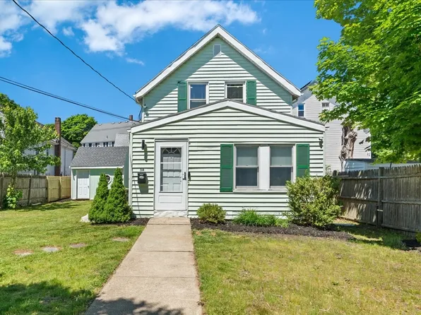 56 Congress Pl, Dedham, MA 02026