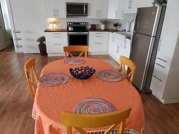 5th image of 16 Walnut St APT C