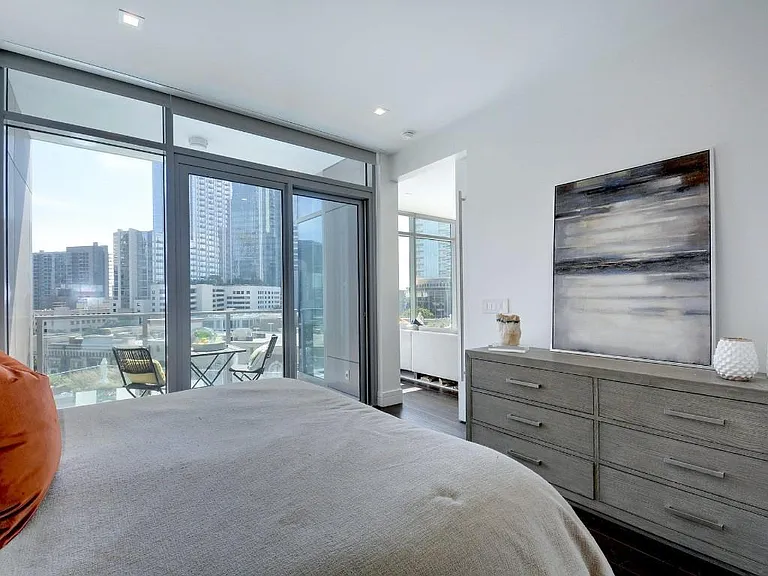 501 West Ave #703 — Photo 14