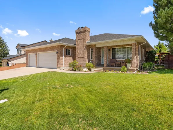 253 S Sunset Pointe Dr, Cedar City, UT 84720