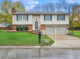 6311 Silverbell Ct, Clayton, OH 45315