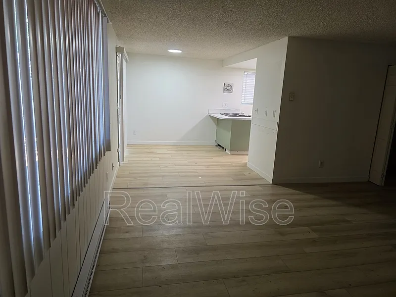 2 bed, 1.0 bath, $1,495 — Photo 4