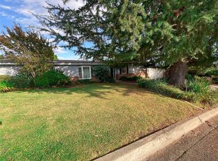 462 Crestvale Dr, Sierra Madre, CA 91024