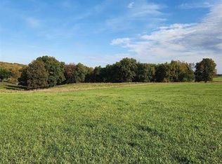 Burr Oak Rd, Mineral Pt, WI 53565