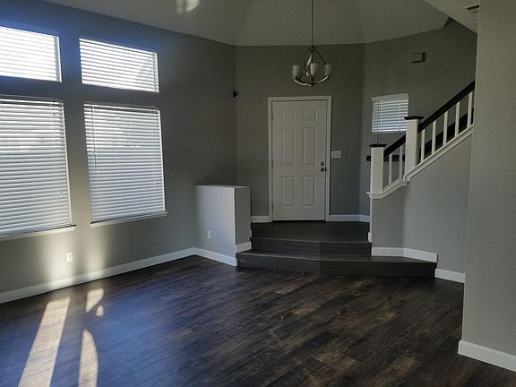 2nd image of 118 Falaise Dr