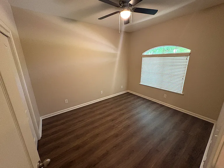 628 Prescott Ave — Photo 8