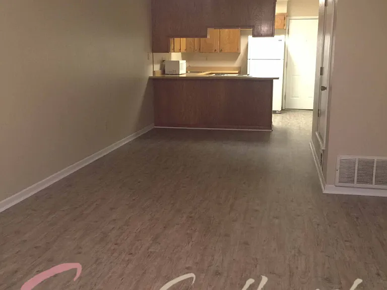 107 Willow Ln #A — Photo 2