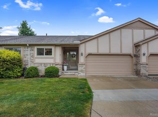42141 Hidden Brook Dr, Clinton Township, MI
