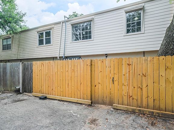 5th image of 5227 Arboles Dr