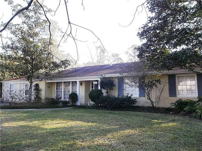 1st image of 135 Belle Terre Blvd