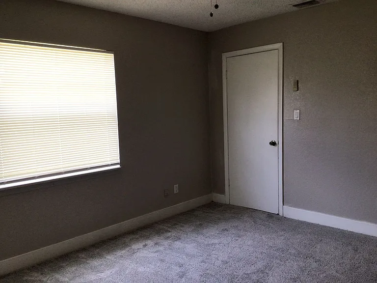741 W Osceola St — Photo 6