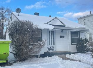 576 Montana Ave, Pontiac, MI 48341
