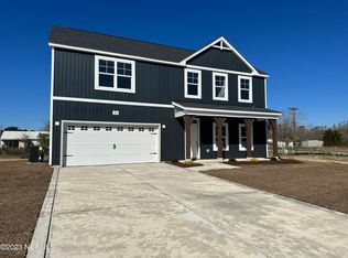 201 Fox Cove Xing, Jacksonville, NC 28546