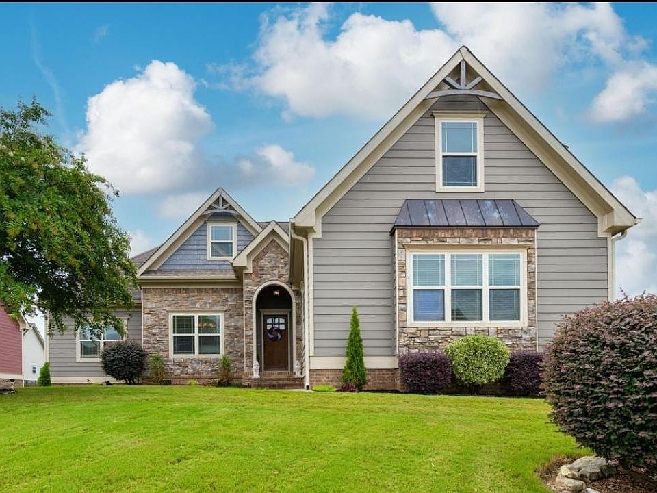 1st image of 8862 Seven Lakes Dr