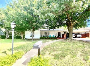 854 W McNeill St, Stephenville, TX 76401