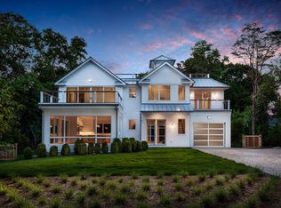 9 S Harbor Dr, Sag Harbor, NY 11963