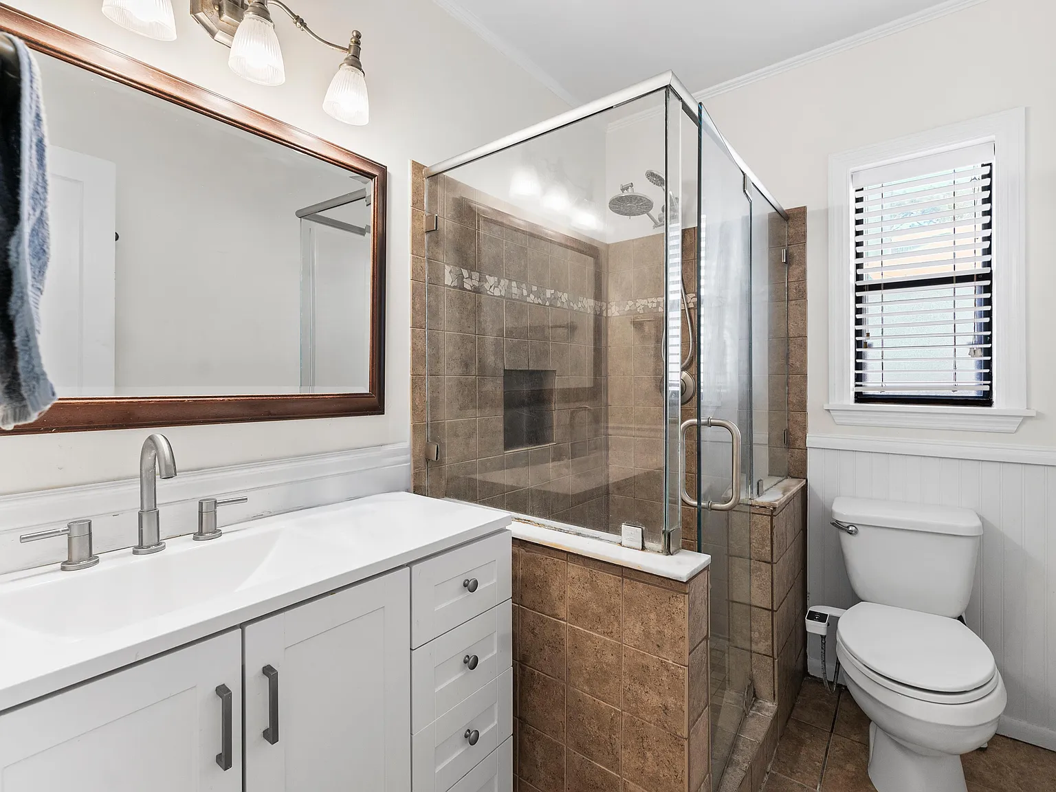 2 bed, 856 sqft, $1,650 — Photo 4