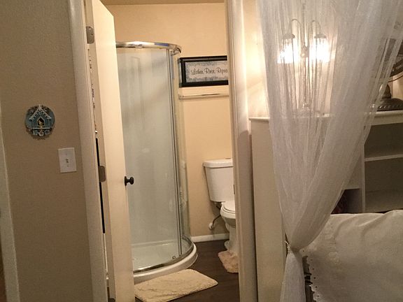 En suit downstairs bedroom