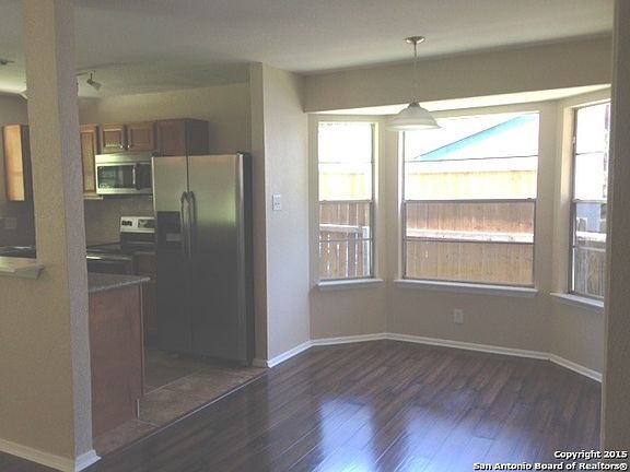 5th image of 6023 Clearbrook Dr