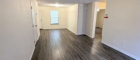 1011 Rentz Ave — Photo 3