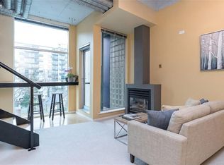1061 Fort St #411, Victoria, BC