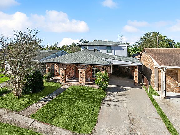 2nd image of 1836 Plaza Dr