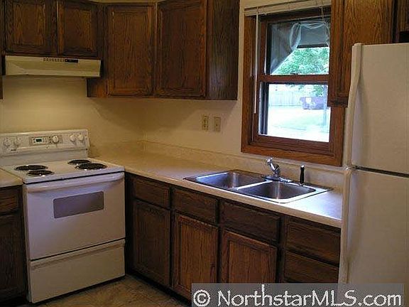 4th image of 6421 Bloomington Avenue