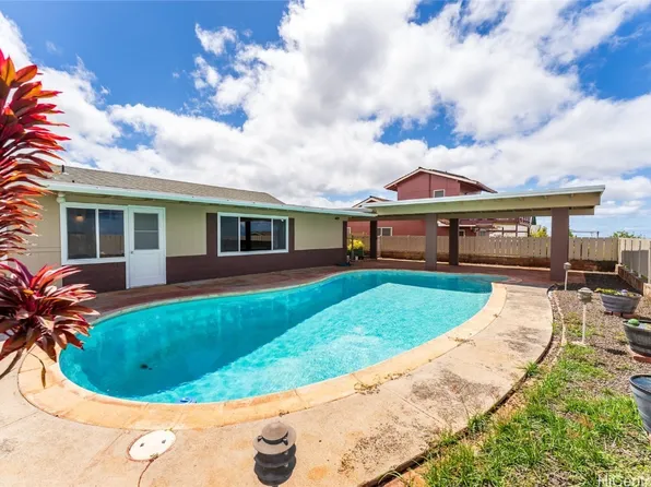1147 Panee St, Pearl City, HI 96782