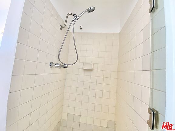 5th image of 1033 N Ogden Dr #2