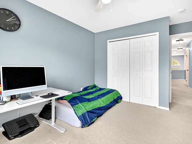 554 Adirondack Ct — Photo 18