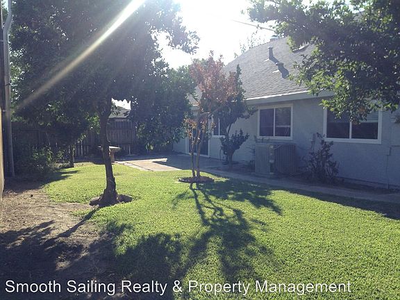 5th image of 3549 Eisenhower Dr