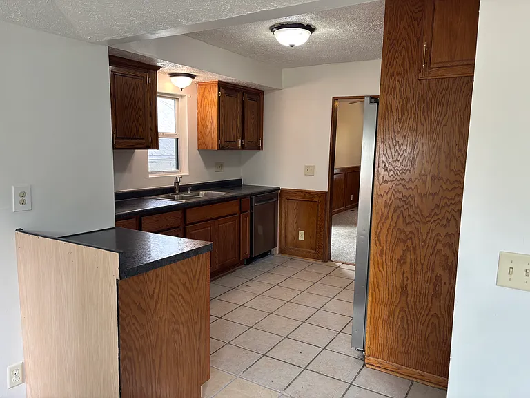 5406 S 49th St — Photo 11