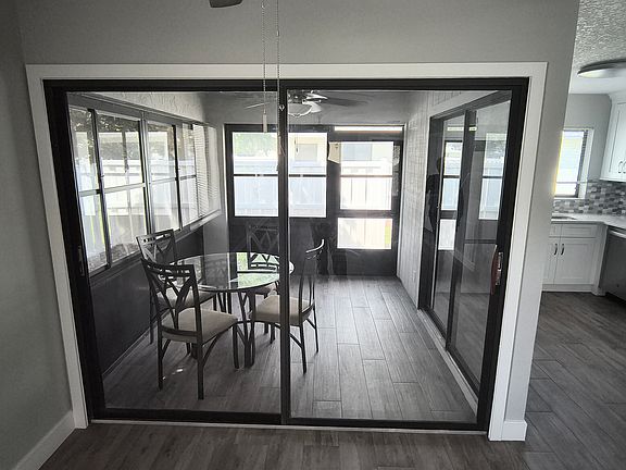 2nd image of 44 Lake Forest Pl