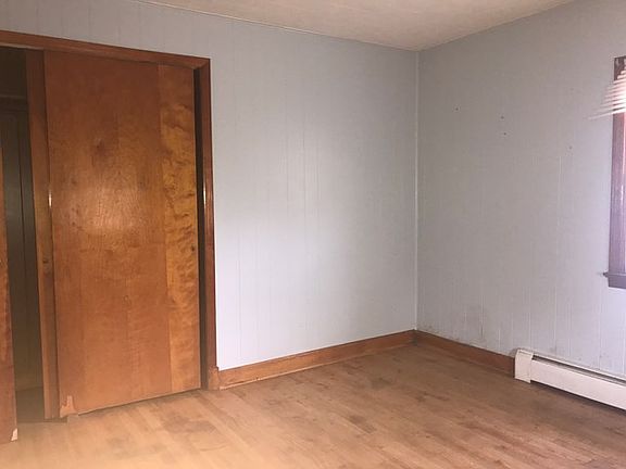 2nd image of 3312 Luttrellville Ln