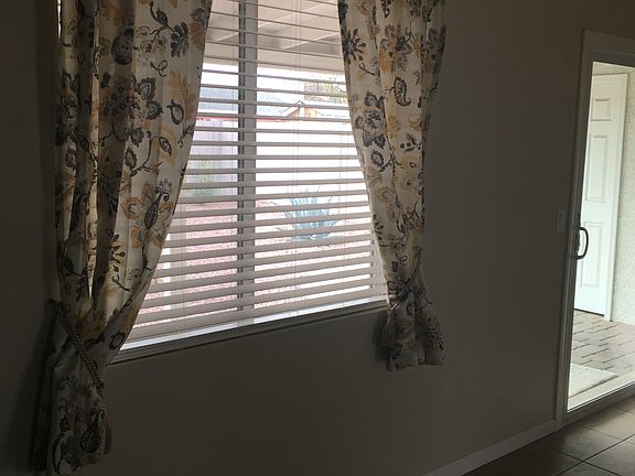 4th image of 3039 W Larkspur Dr