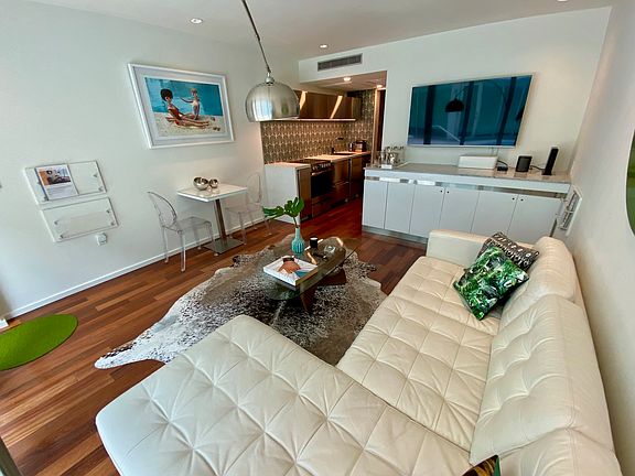 3rd image of 1601 West Ave APT 109