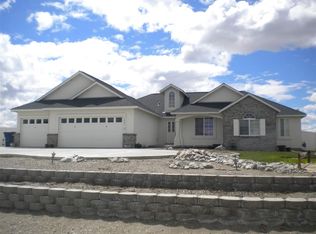 1805 Heidi Rd, Fallon, NV 89406