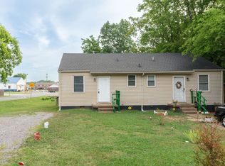 1221 Greenfield Dr, Clarksville, TN 37040