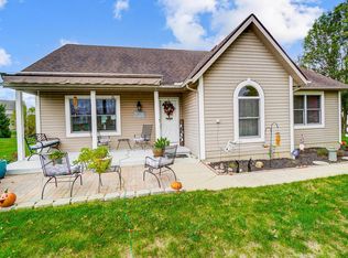 101 Castleton Ct, Pataskala, OH 43062