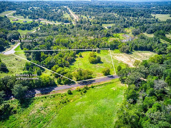 5th image of 32 Creek Bottom Ct
