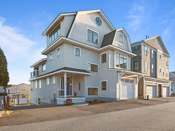 21 Badgers Island W #21, Kittery, ME 03904