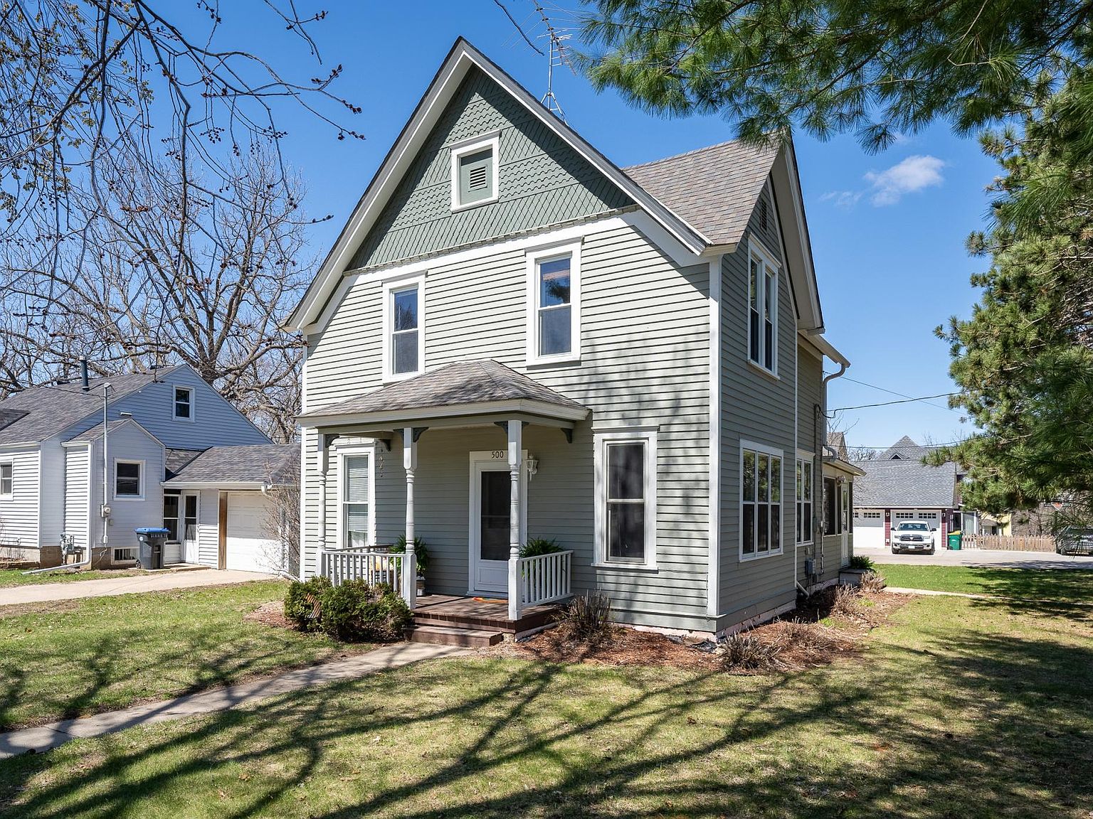 500 Belle St W, Cannon Falls, MN 55009 Zillow