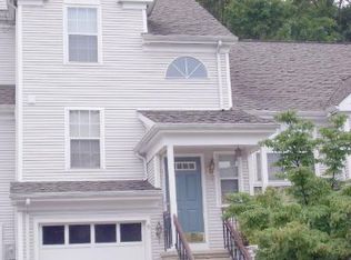 9 Rainier Ct, Hackettstown, NJ 07840