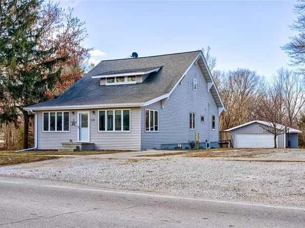 201 N Cottonwood St, Roland, IA 50236