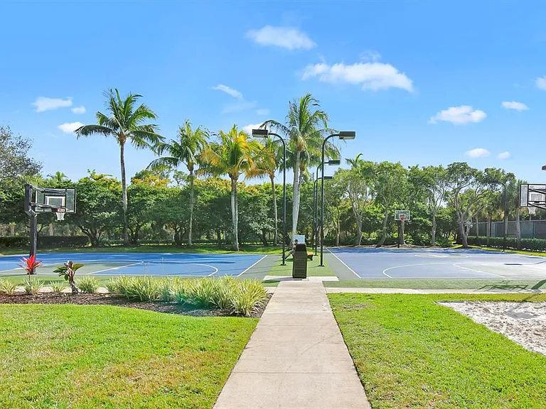 9022 Dupont Pl — Photo 30