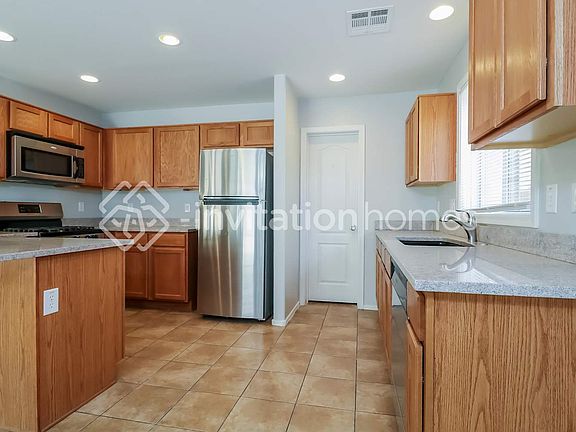 5th image of 18187 W Smokey Dr